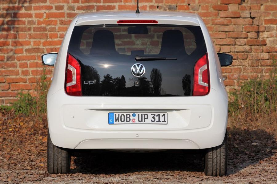  Volkswagen up! 2011 года  (фото 100 из 173)